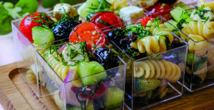 PLATEAUX DE MINI SALADES