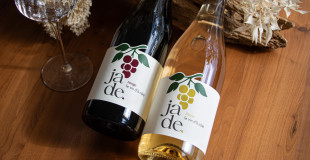 LES VINS ET CHAMPAGNES