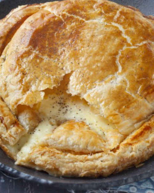 FEUILLETÉ REBLOCHON