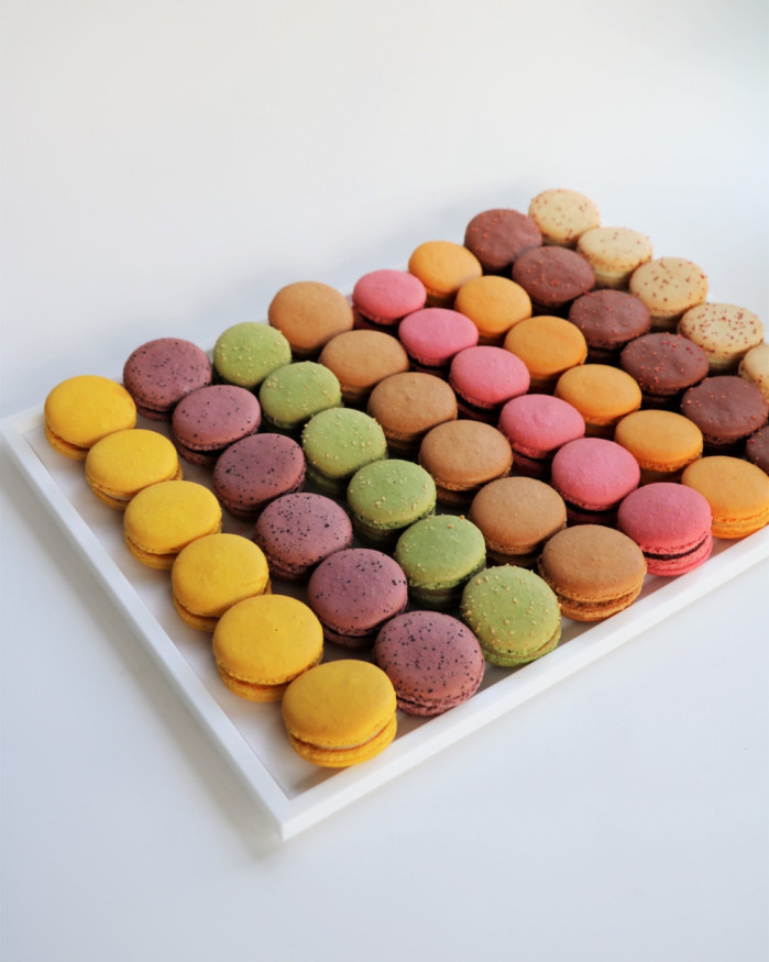 PLATEAU PRESTIGE DE 48 MACARONS (8 VARIÉTÉS)