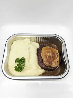 TOURNEDOS DE BOEUF FACON ROSSINI PUREE DE POMMES DE TERRE