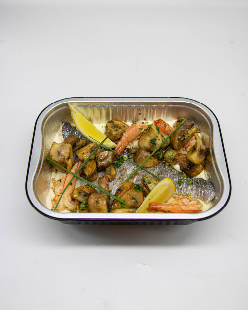 FILET DE DORADE A LA DIEPPOISE, CREVETTES, MOULES, CHAMPIGNONS, NOEL