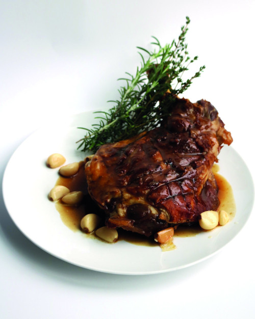 ÉPAULE D'AGNEAU - 5/6 personnes