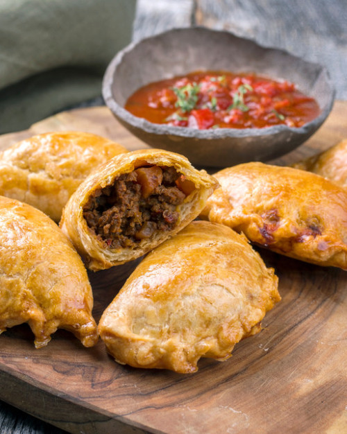 EMPANADAS CHORIZO MOZZARELLA 